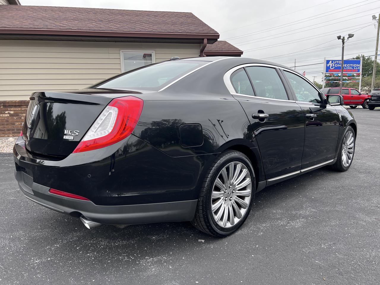 Lincoln MKS 4dr Sdn 3.7L AWD 2013
