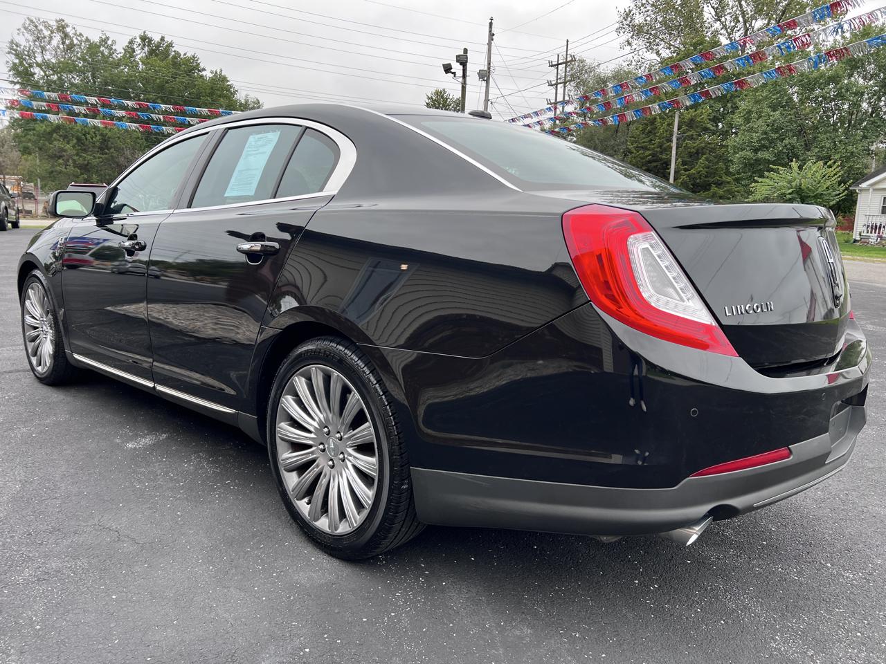 Lincoln MKS 4dr Sdn 3.7L AWD 2013