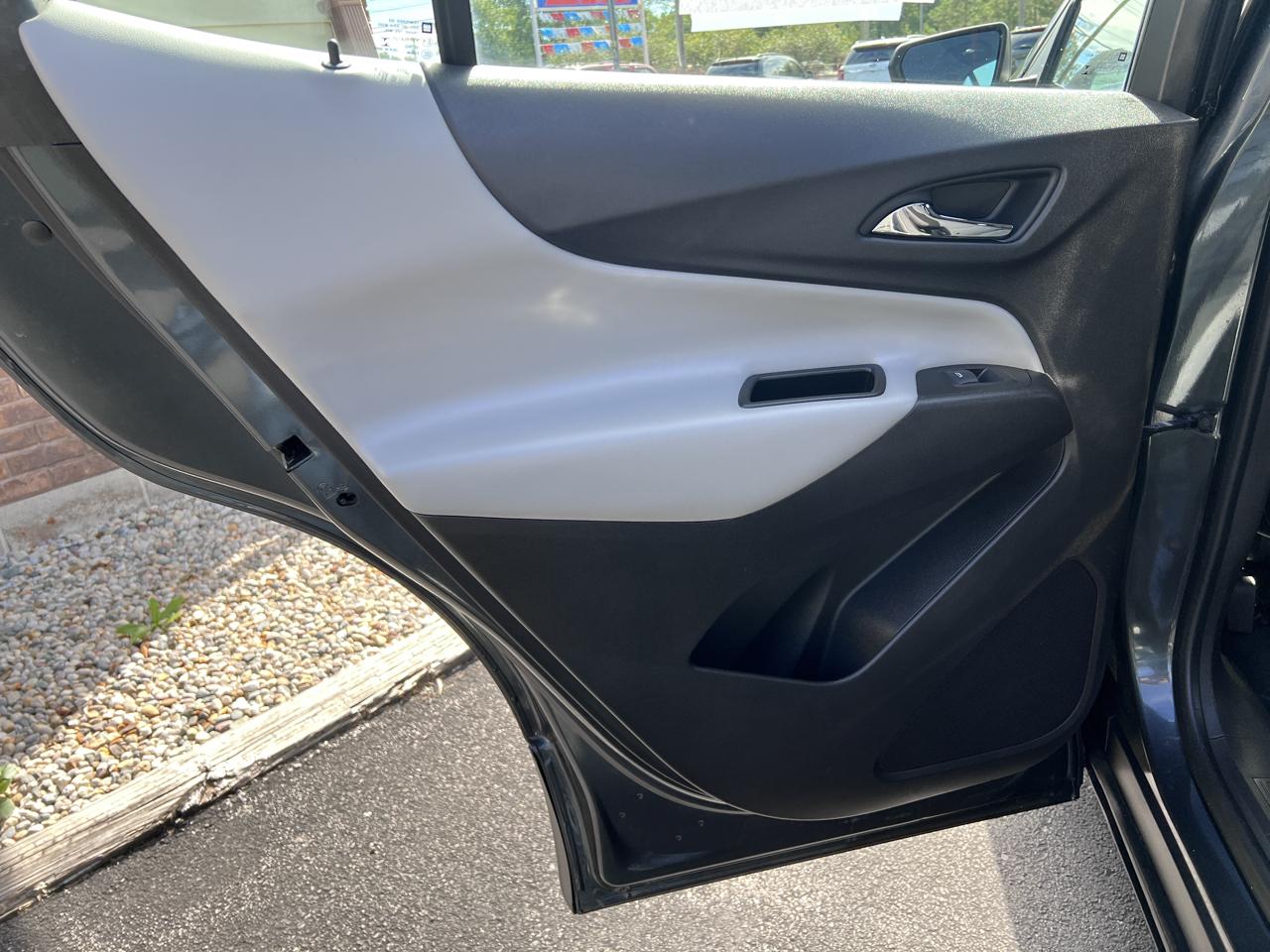 Chevrolet Equinox FWD 4dr LS w/1LS 2018