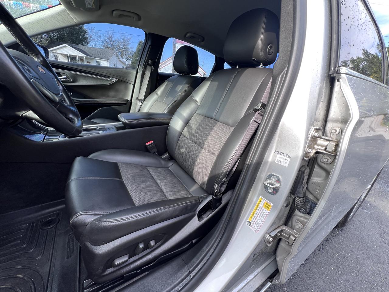 Chevrolet Impala 4dr Sdn LT w/1LT 2016
