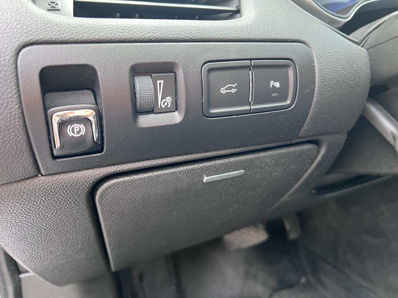 Chevrolet Impala 4dr Sdn LT w/1LT 2016