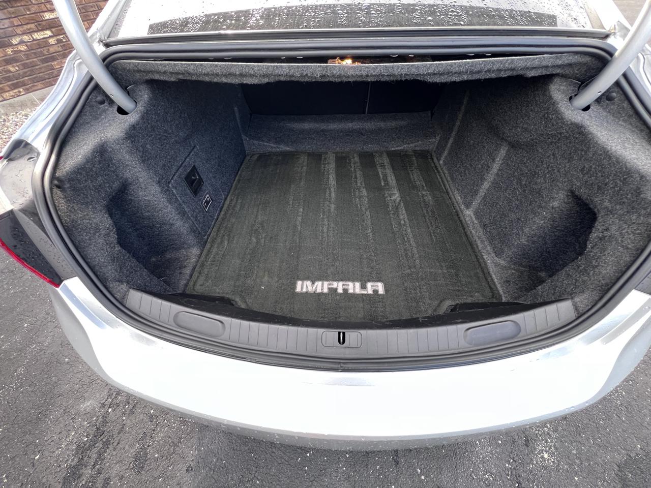 Chevrolet Impala 4dr Sdn LT w/1LT 2016
