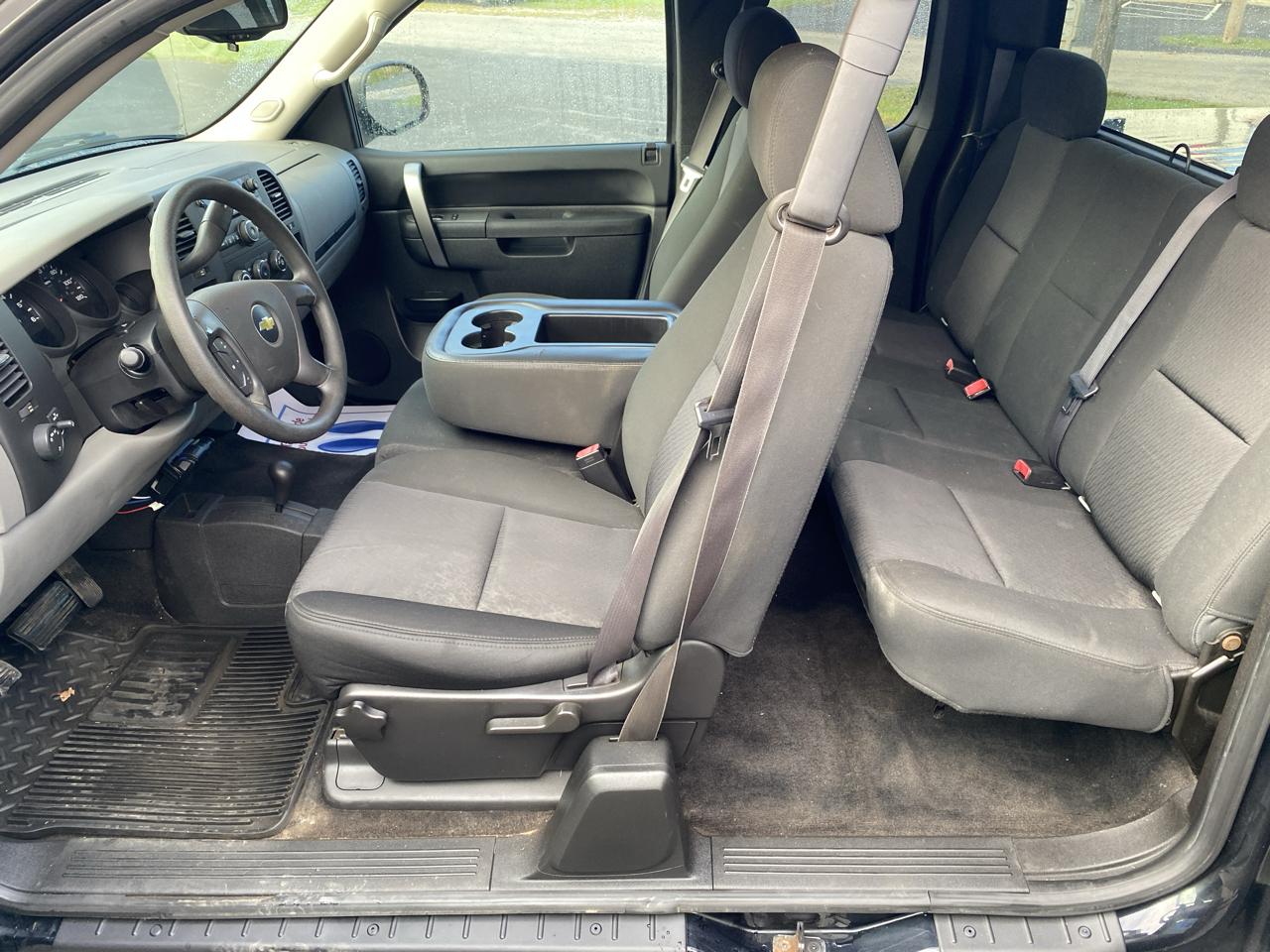 Chevrolet Silverado 1500 4WD Ext Cab 143.5" LS 2012