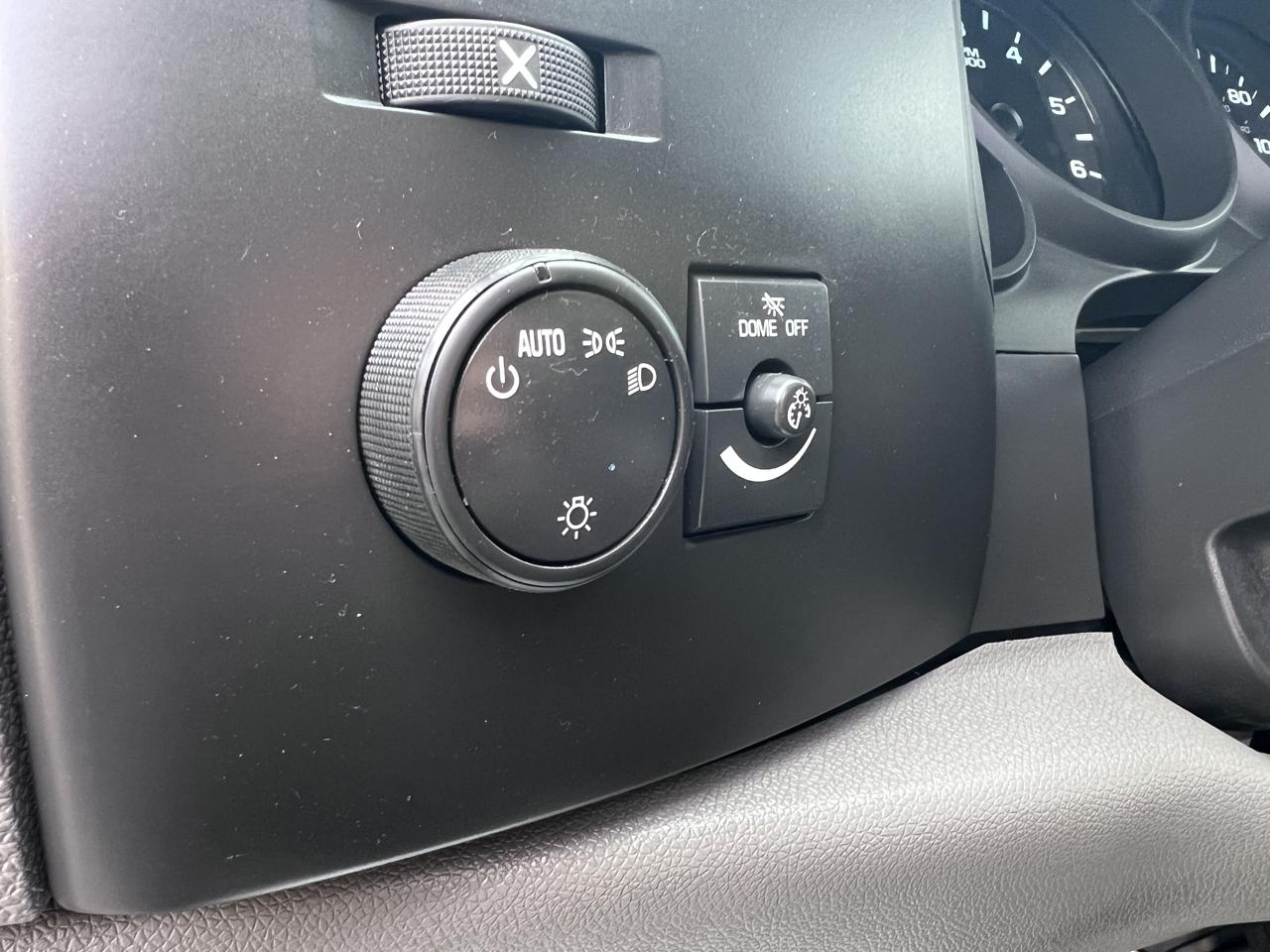 Chevrolet Silverado 1500 4WD Ext Cab 143.5" LS 2012