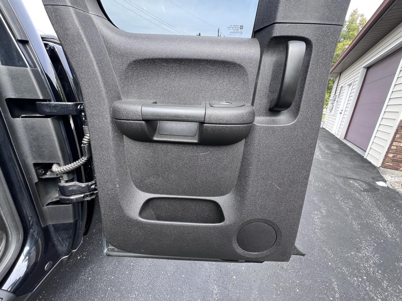 Chevrolet Silverado 1500 4WD Ext Cab 143.5" LS 2012