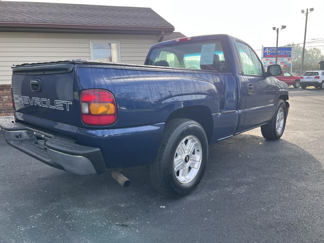 Chevrolet Silverado 1500 Reg Cab 119.0" WB 2002