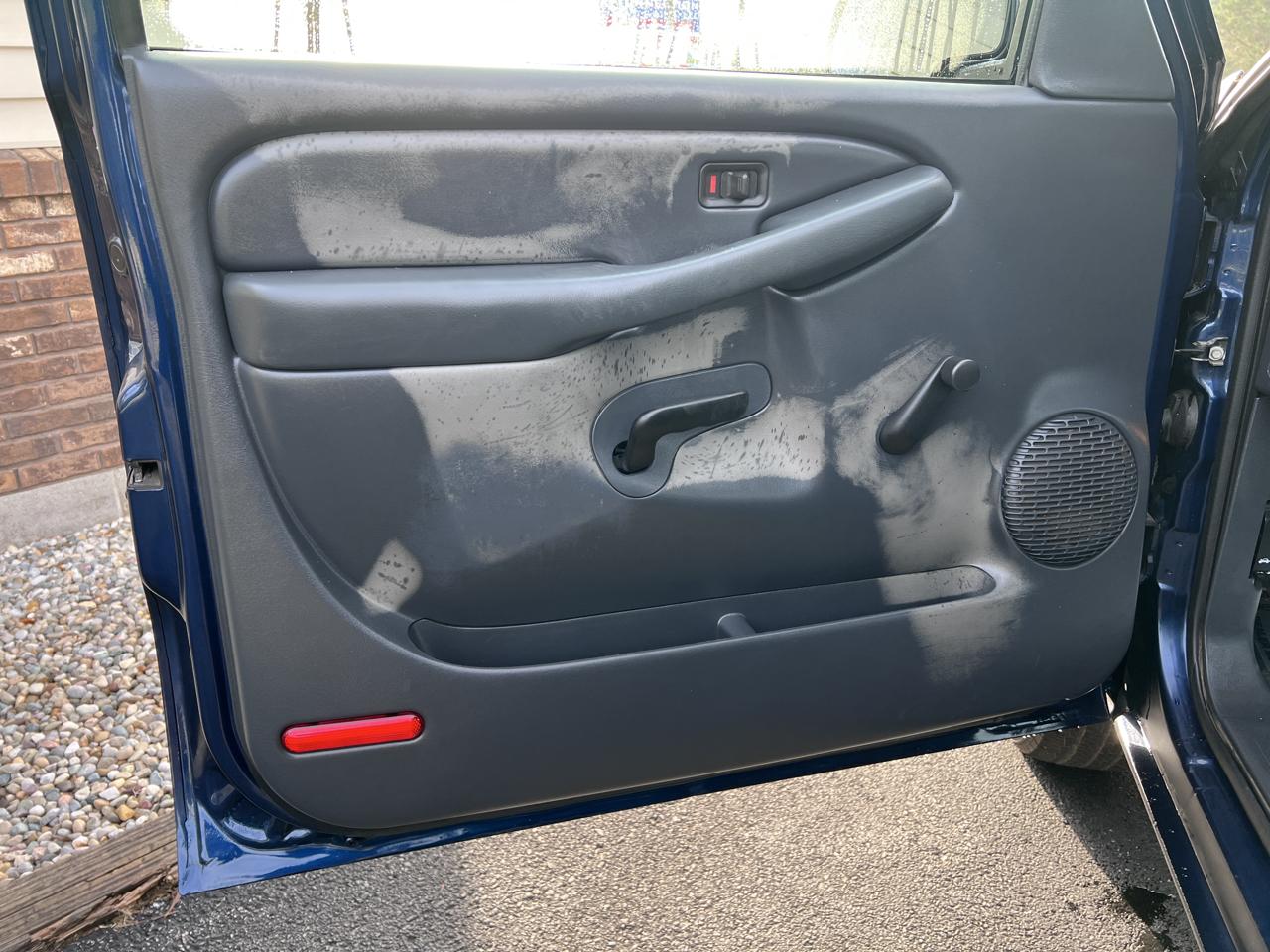 Chevrolet Silverado 1500 Reg Cab 119.0" WB 2002