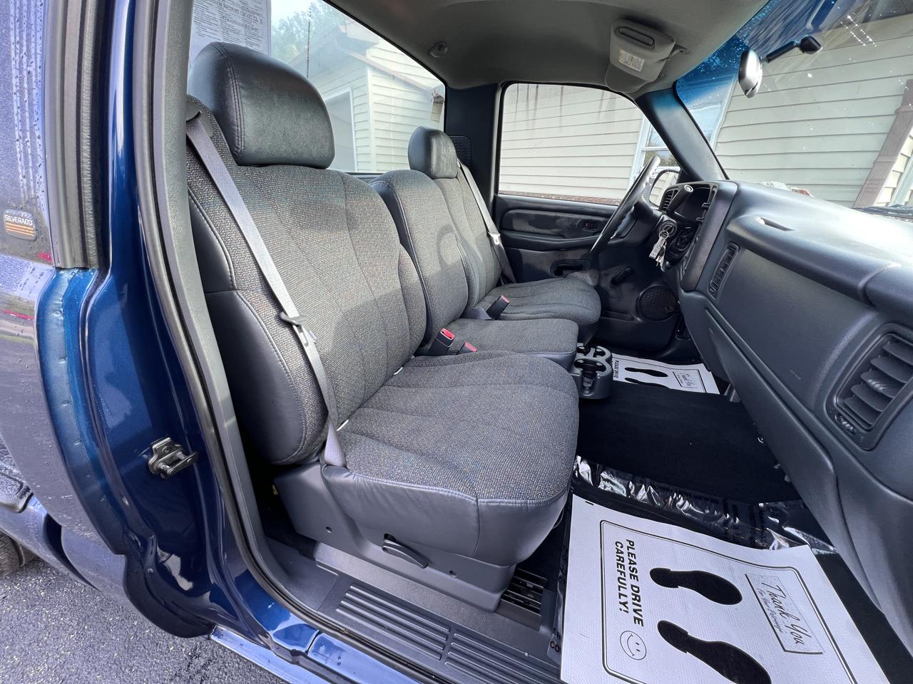 Chevrolet Silverado 1500 Reg Cab 119.0" WB 2002