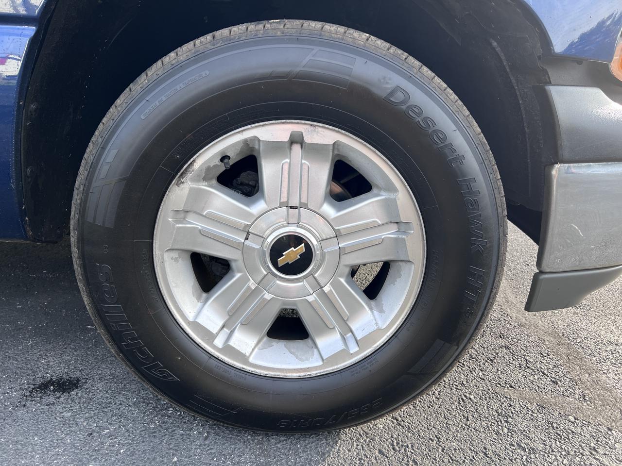 Chevrolet Silverado 1500 Reg Cab 119.0" WB 2002
