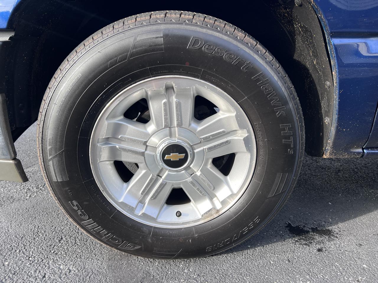 Chevrolet Silverado 1500 Reg Cab 119.0" WB 2002