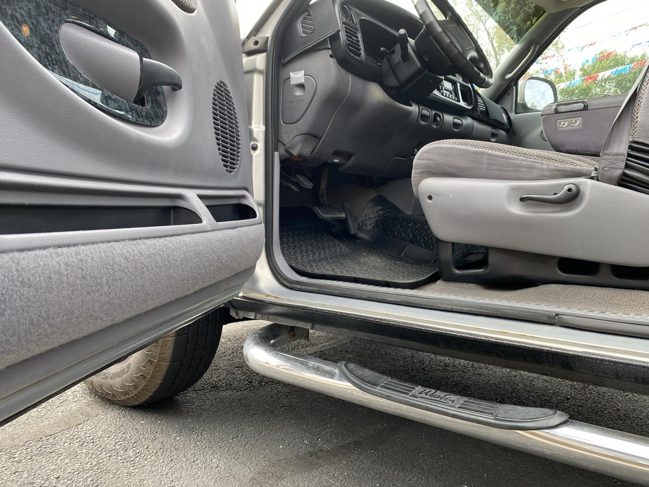 Dodge Ram 2500 4dr Quad Cab 139" WB HD 2000