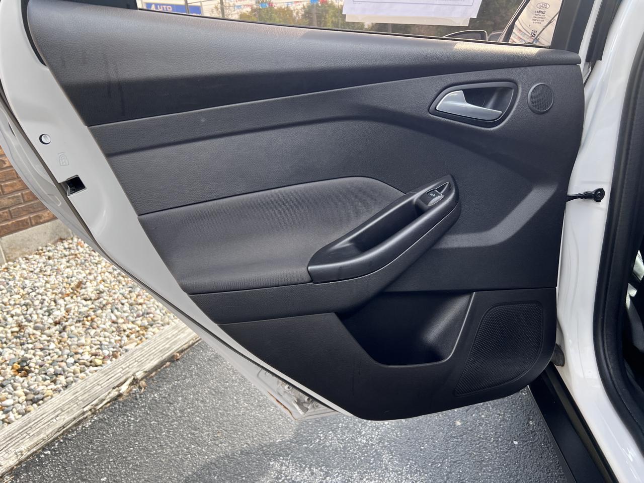Ford Focus 5dr HB Titanium 2013