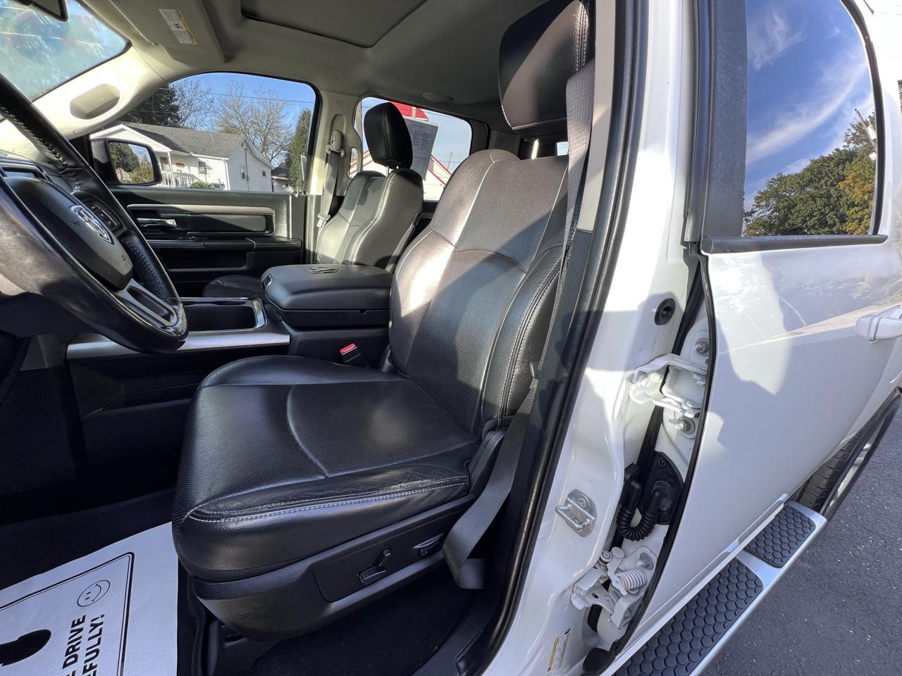 RAM 1500 4WD Crew Cab 140.5" Sport 2016