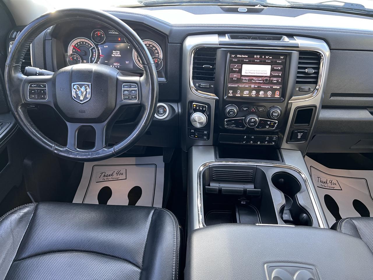 RAM 1500 4WD Crew Cab 140.5" Sport 2016