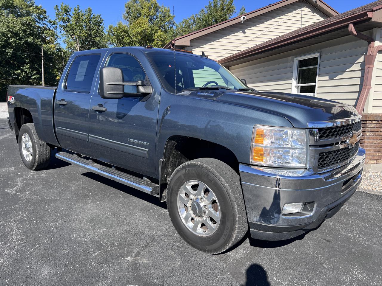 Chevrolet Silverado 2500HD 4WD Crew Cab 153.7" LT 2013
