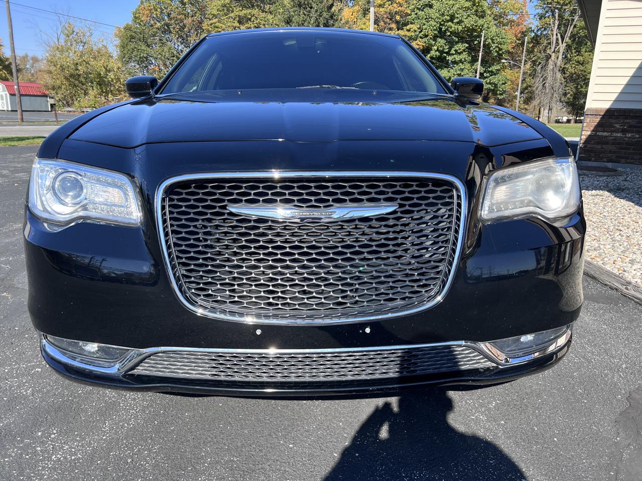 Chrysler 300 4dr Sdn Limited RWD 2015