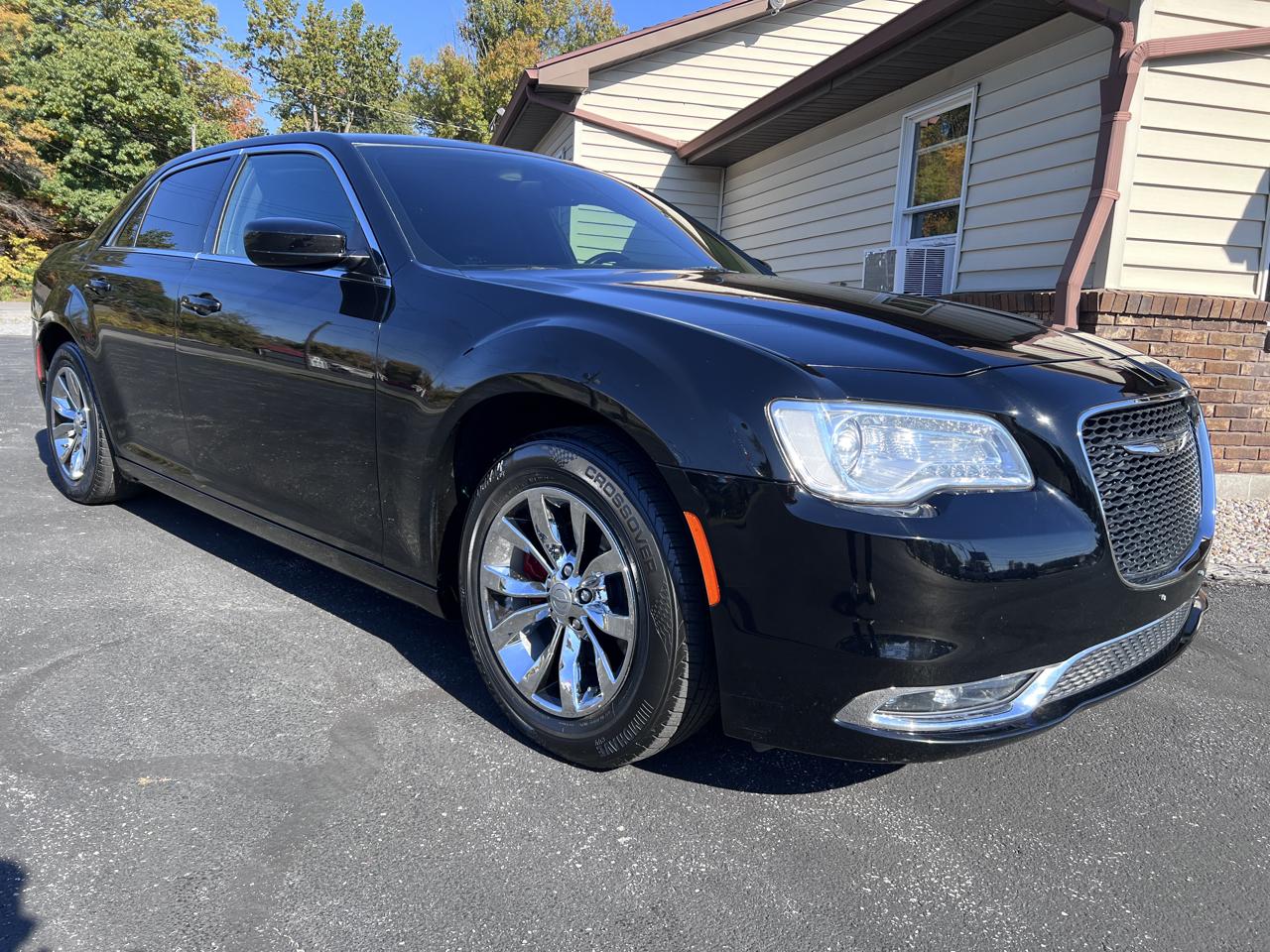 Chrysler 300 4dr Sdn Limited RWD 2015