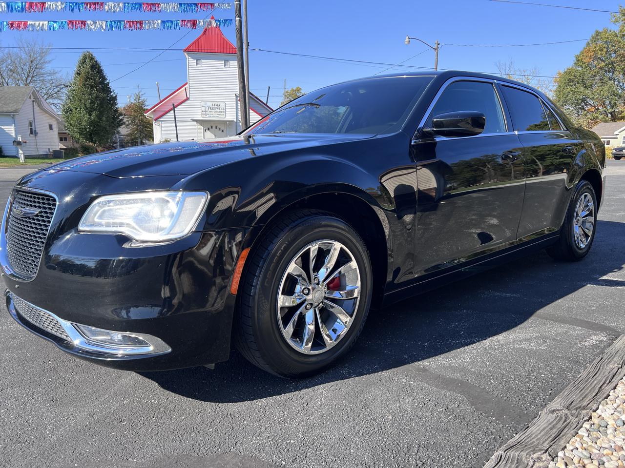 Chrysler 300 4dr Sdn Limited RWD 2015