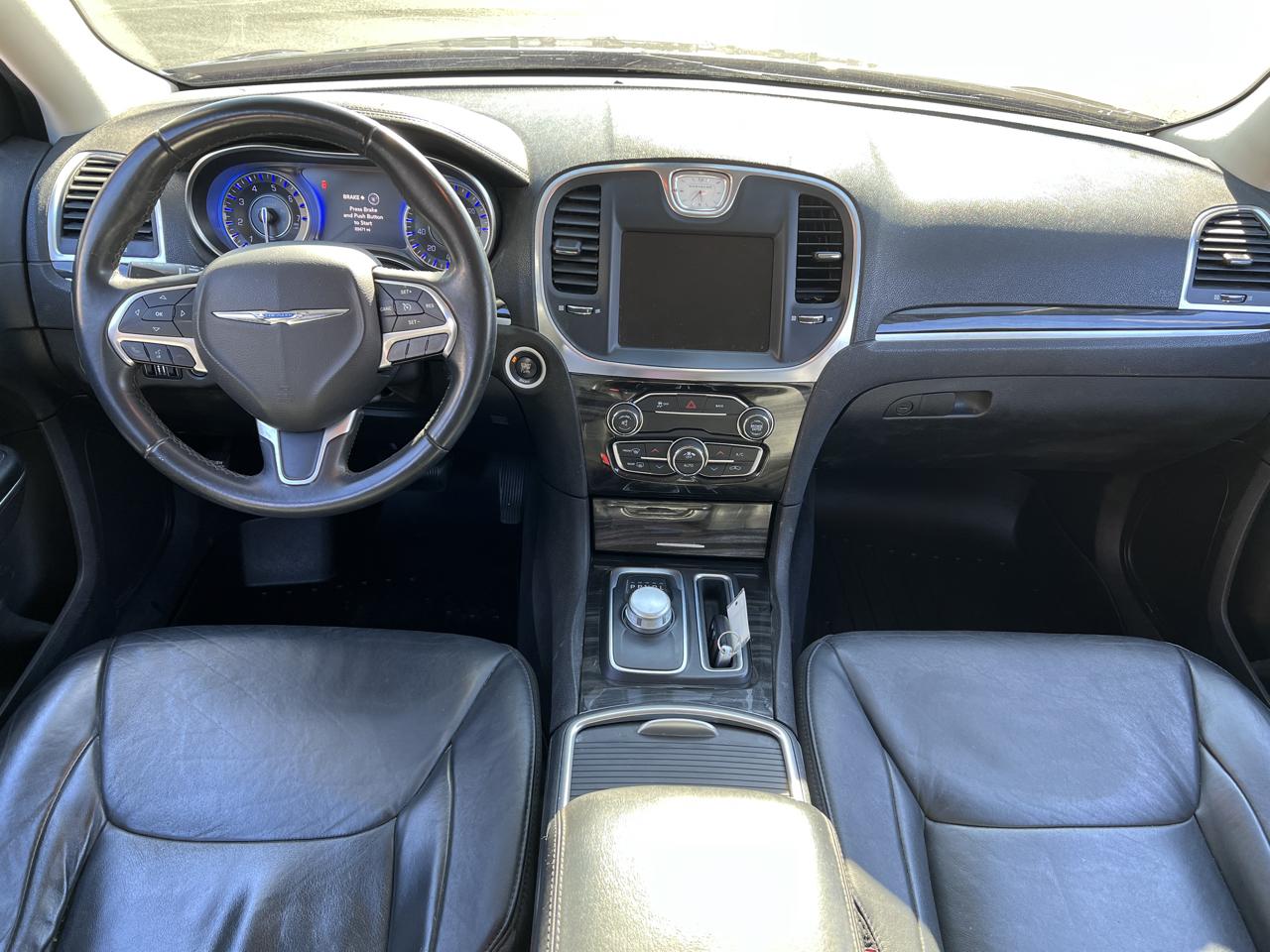 Chrysler 300 4dr Sdn Limited RWD 2015