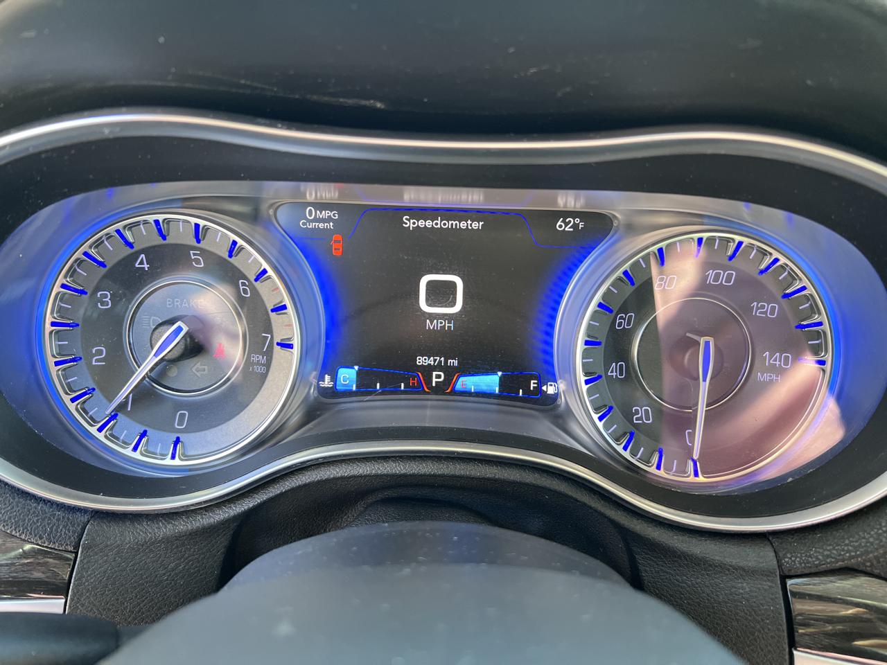 Chrysler 300 4dr Sdn Limited RWD 2015