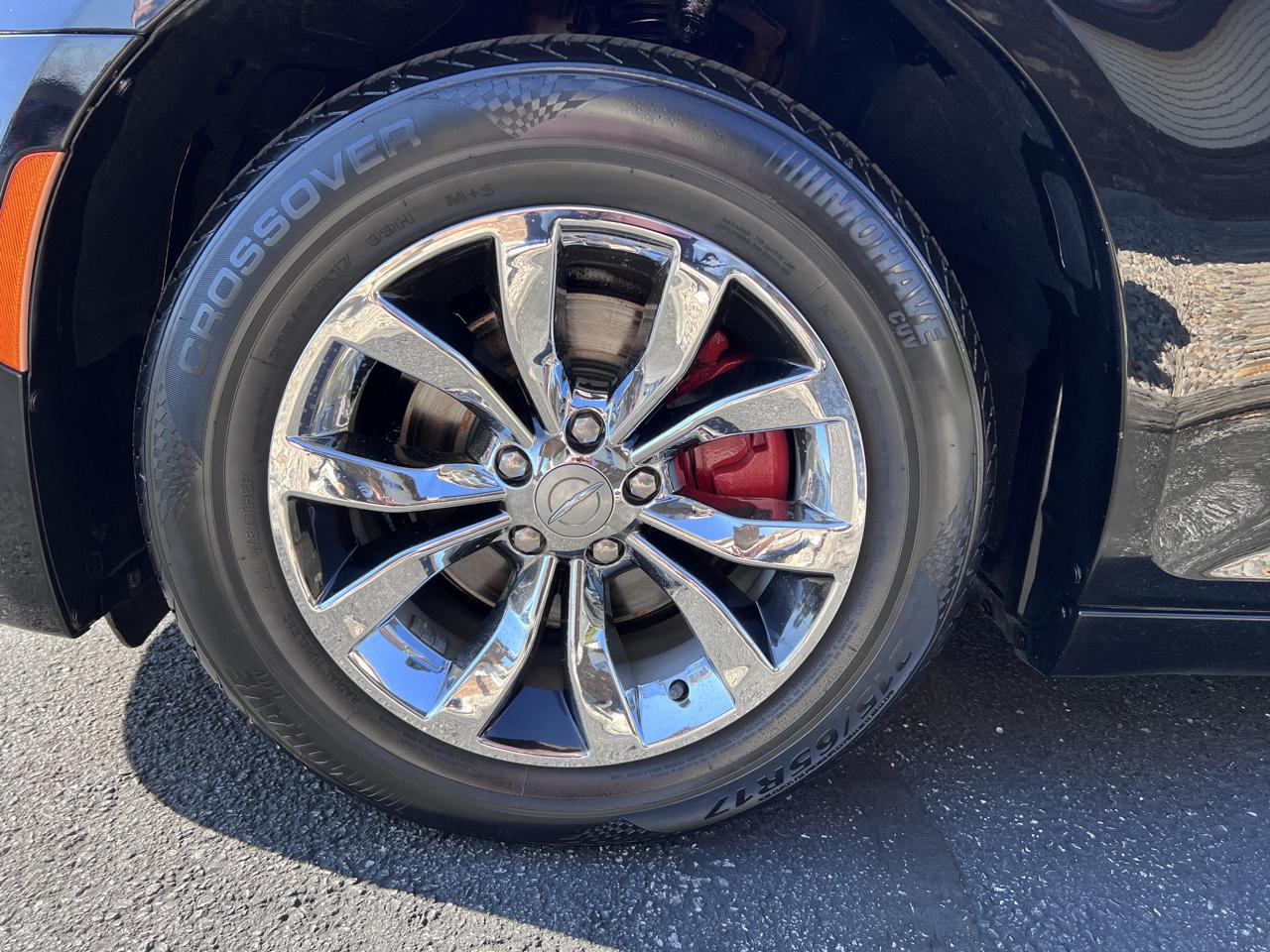 Chrysler 300 4dr Sdn Limited RWD 2015