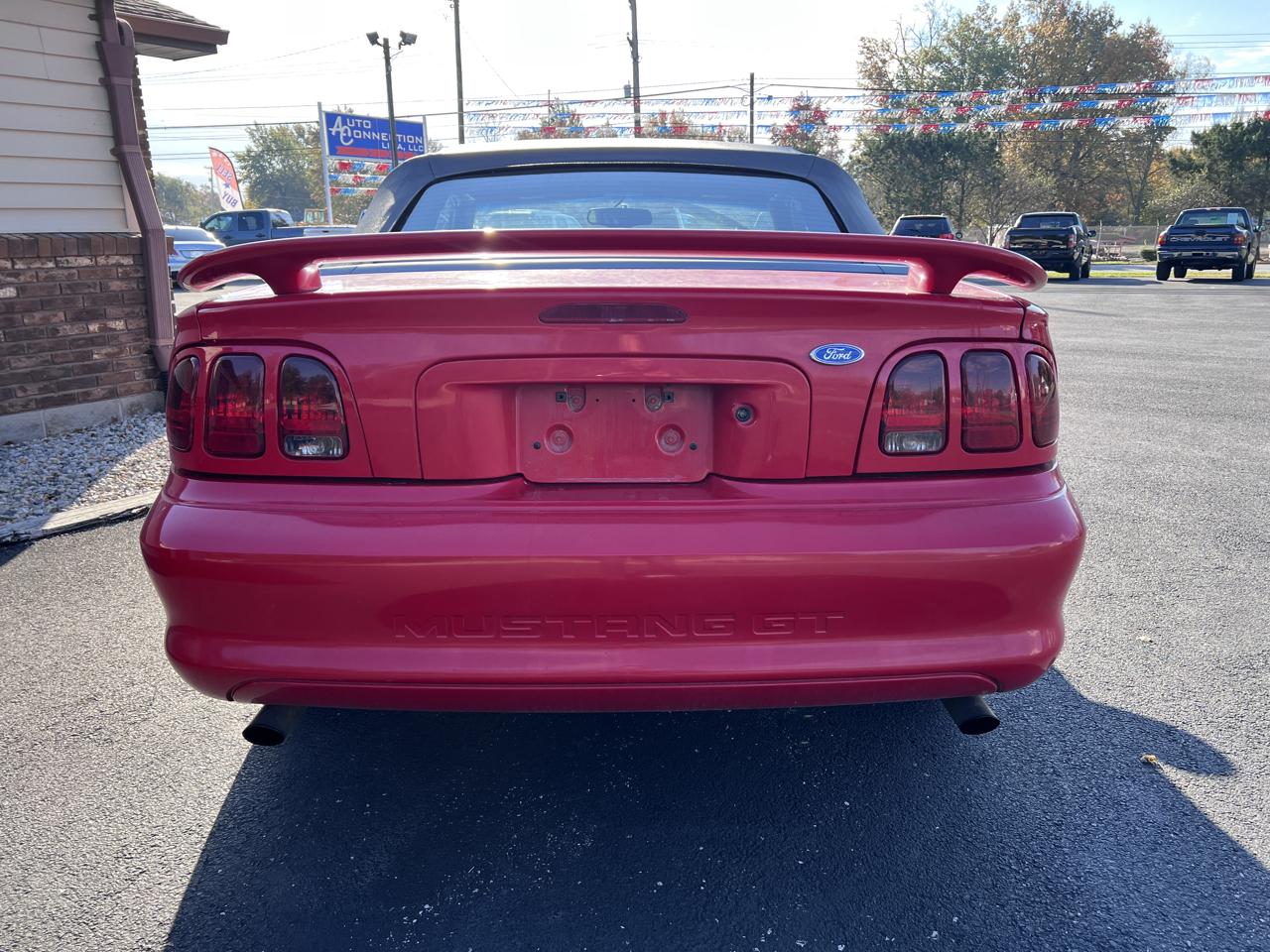 Ford Mustang 2dr Convertible GT 1997