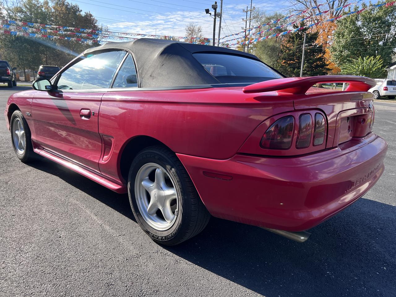 Ford Mustang 2dr Convertible GT 1997