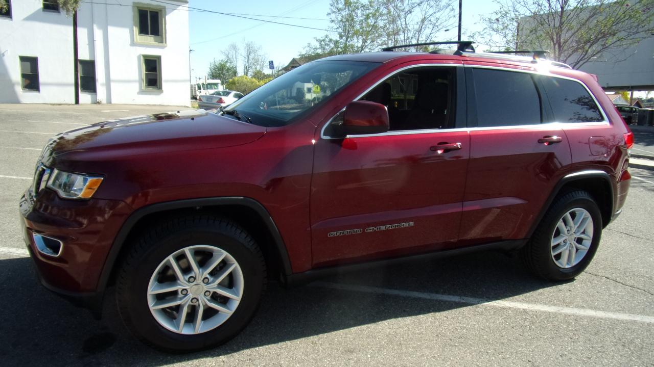 Jeep Grand Cherokee Laredo 4x2 2017