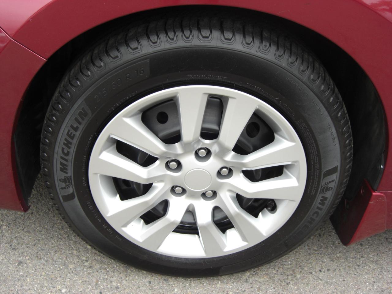 Nissan Altima 4dr Sdn V6 3.5 SV 2013