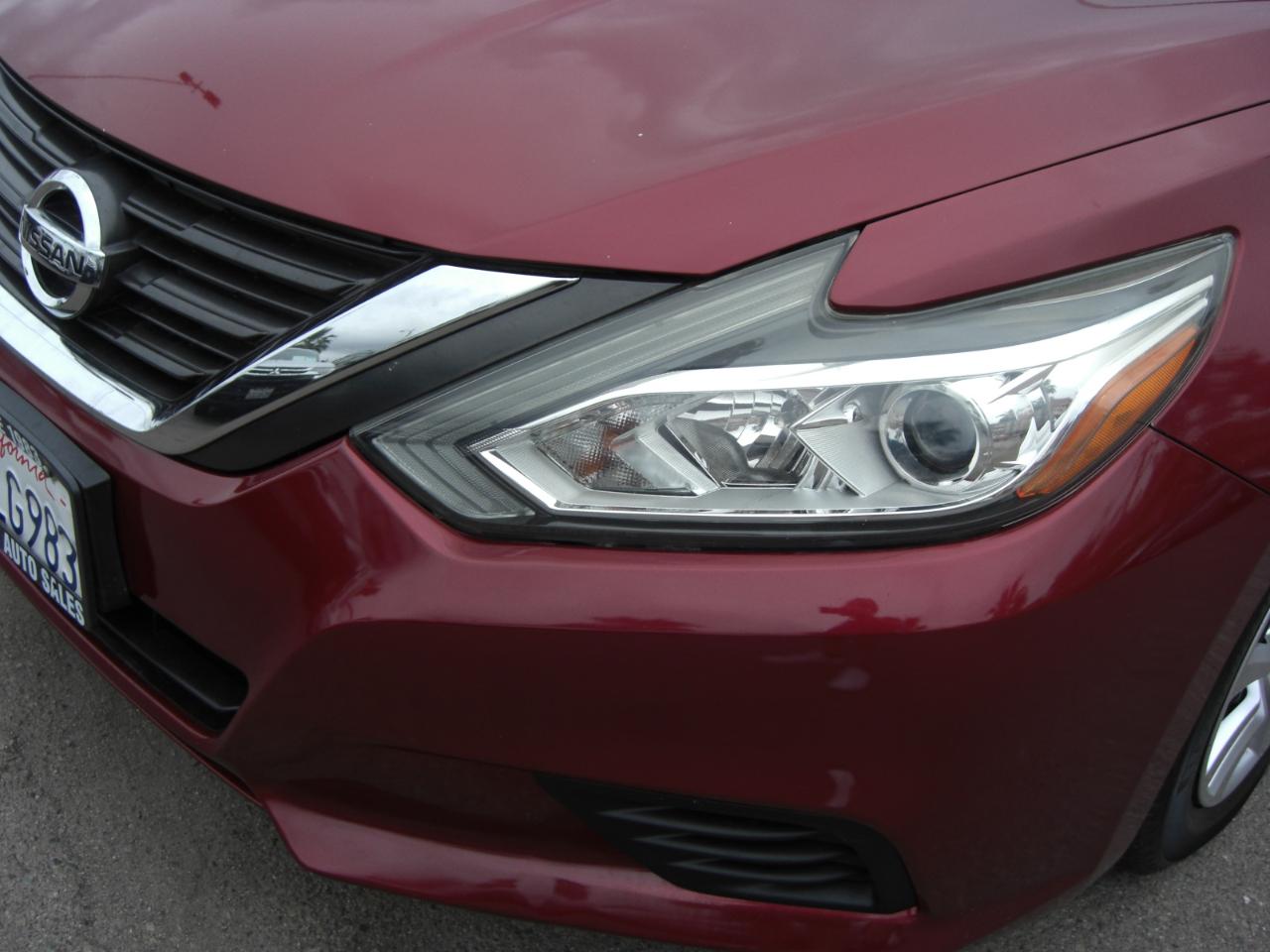 Nissan Altima 4dr Sdn V6 3.5 SV 2013