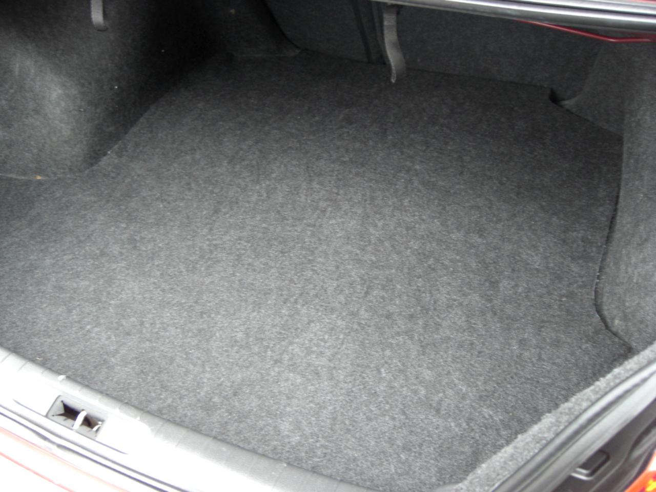 Nissan Altima 4dr Sdn V6 3.5 SV 2013