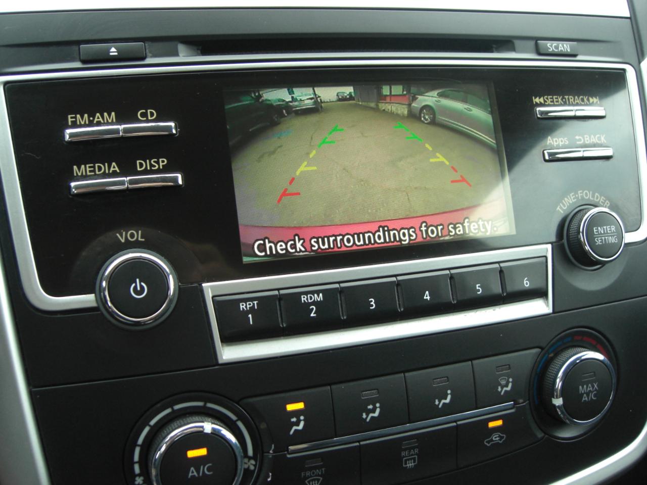 Nissan Altima 4dr Sdn V6 3.5 SV 2013