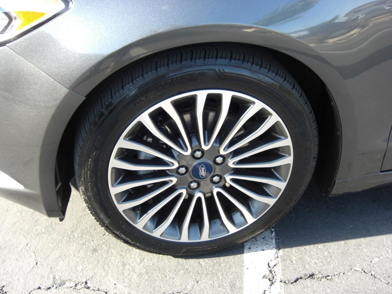 Ford Fusion SE FWD 2017
