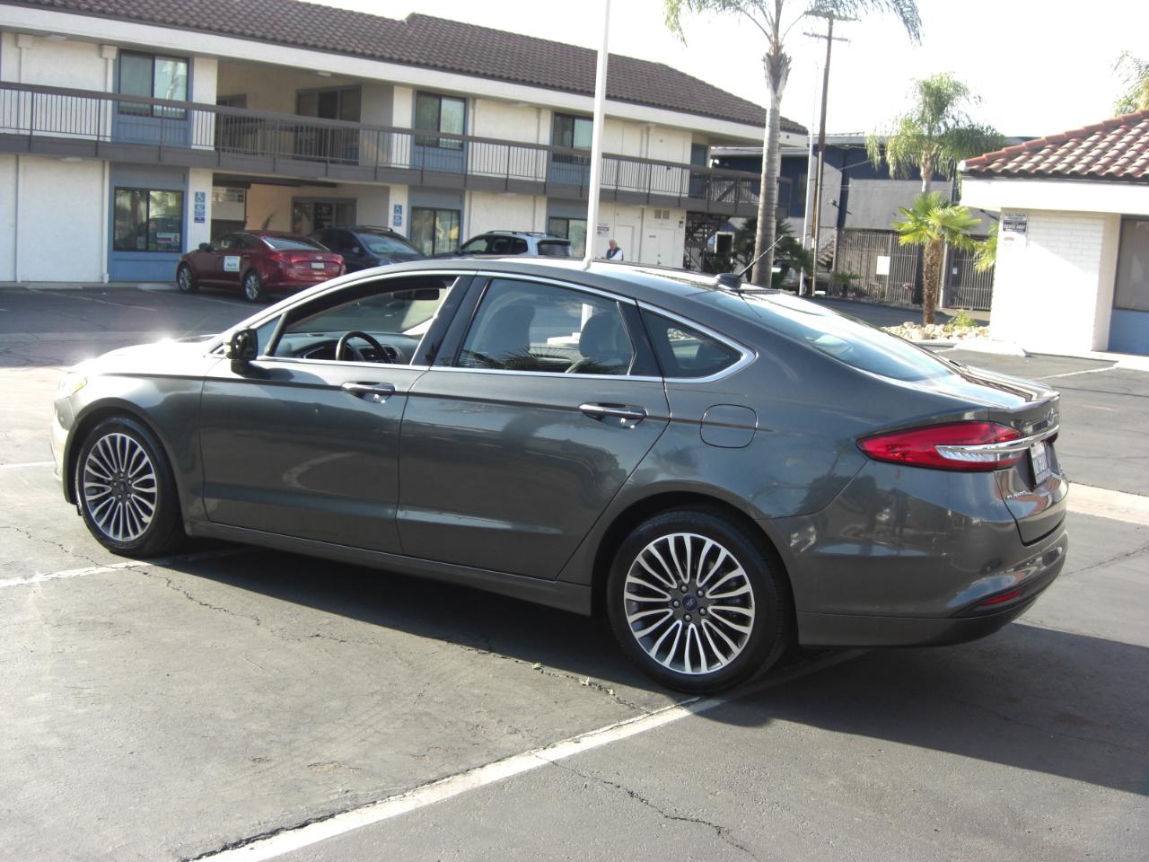 Ford Fusion SE FWD 2017