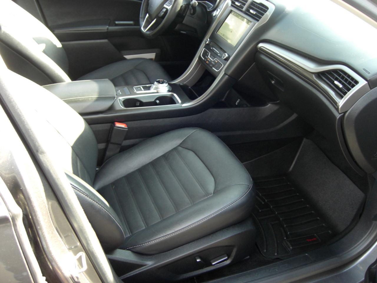 Ford Fusion SE FWD 2017