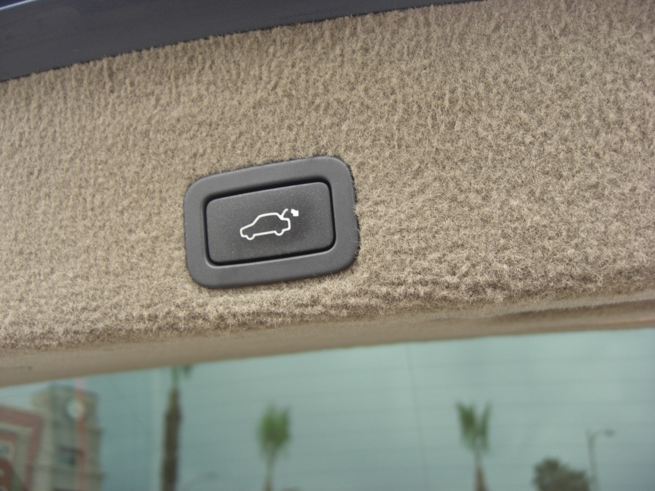 Volvo XC60 4dr 3.2L PZEV 2012