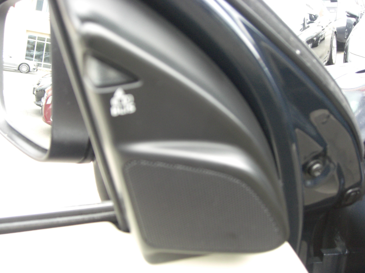 Volvo XC60 4dr 3.2L PZEV 2012