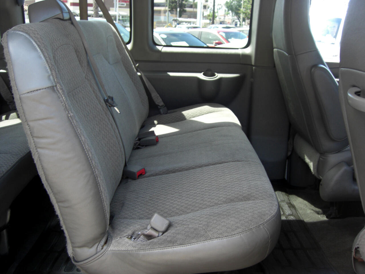 Chevrolet Express Passenger RWD 3500 155" LT w/1LT 2016 Chevrolet Express Passenger RWD 3500 155" LT w/1LT 2016