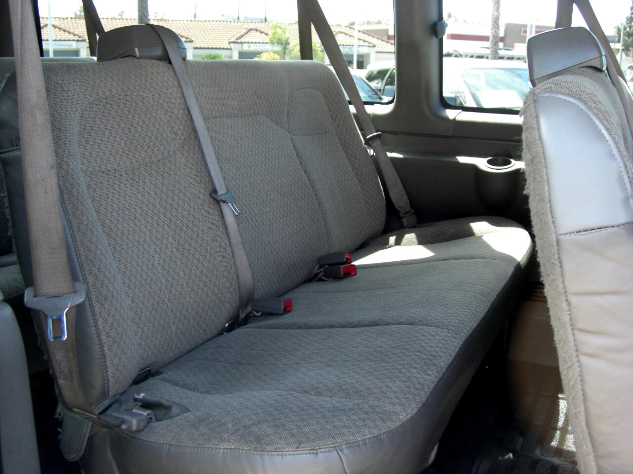 Chevrolet Express Passenger RWD 3500 155" LT w/1LT 2016 Chevrolet Express Passenger RWD 3500 155" LT w/1LT 2016