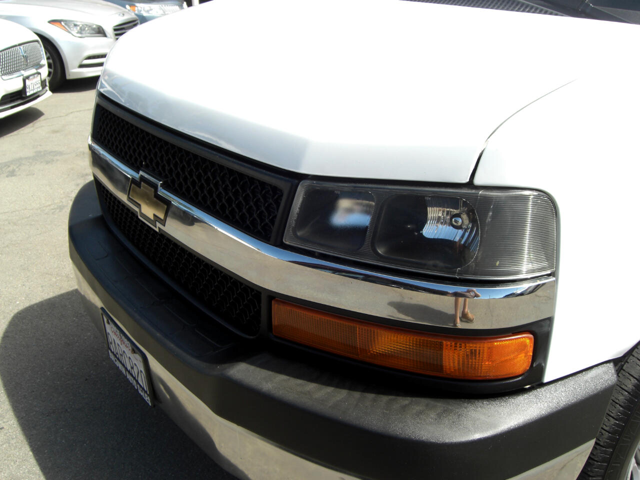 Chevrolet Express Passenger RWD 3500 155" LT w/1LT 2016 Chevrolet Express Passenger RWD 3500 155" LT w/1LT 2016