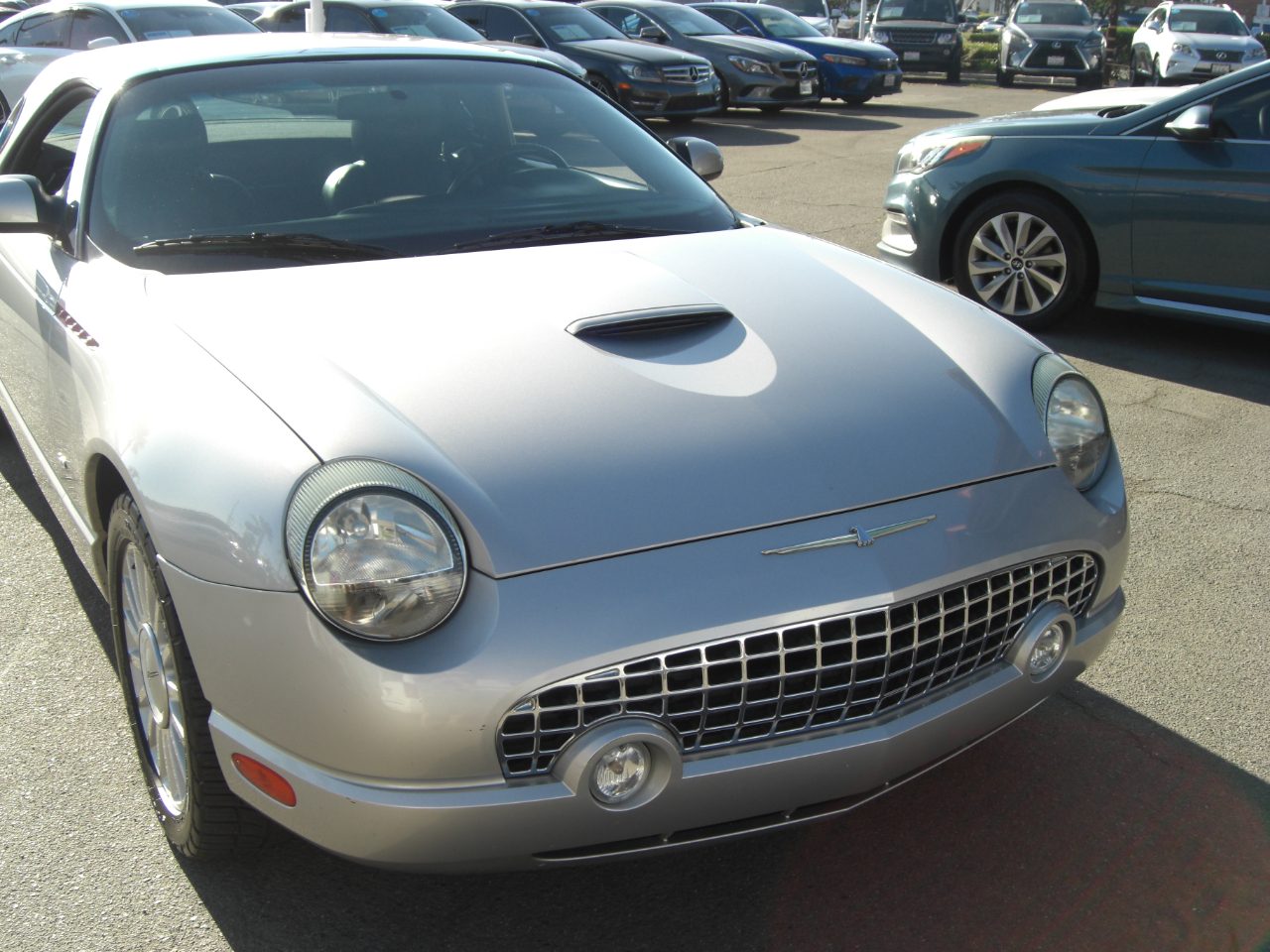 Ford Thunderbird 2dr Convertible Premium 2004 Ford Thunderbird 2dr Convertible Premium 2004