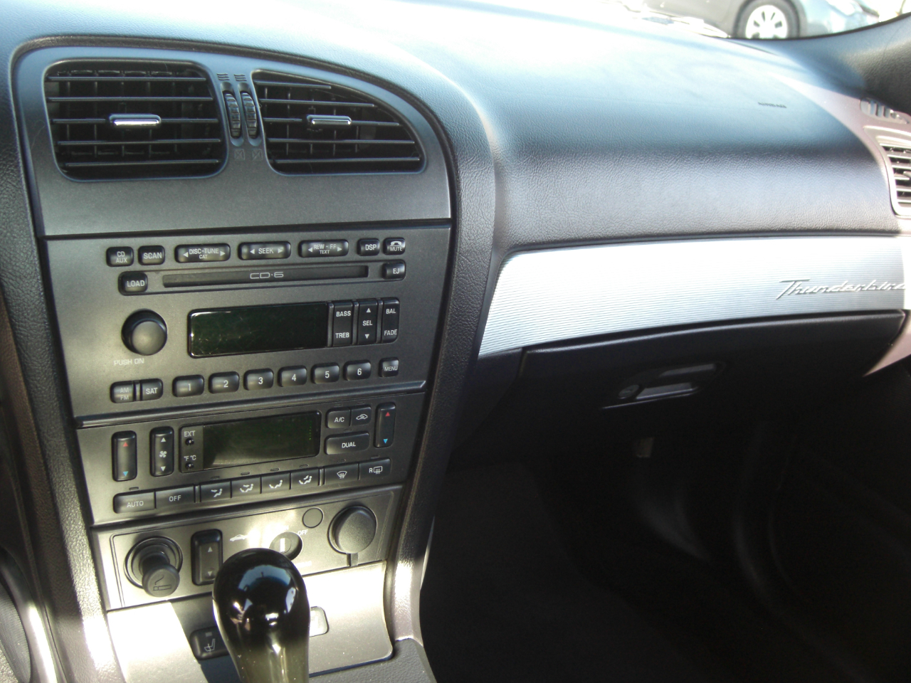 Ford Thunderbird 2dr Convertible Premium 2004 Ford Thunderbird 2dr Convertible Premium 2004