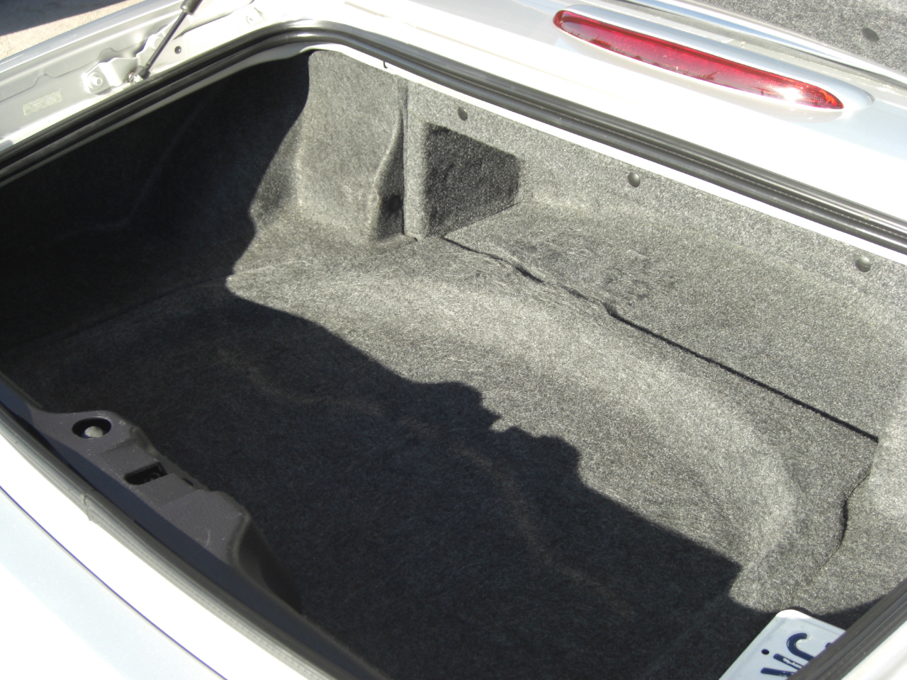 Ford Thunderbird 2dr Convertible Premium 2004 Ford Thunderbird 2dr Convertible Premium 2004