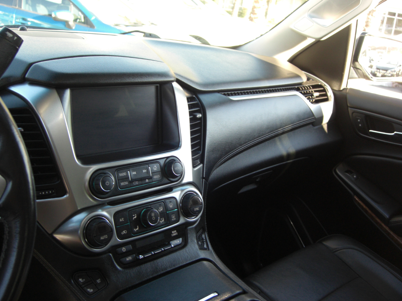 2015 Chevrolet Tahoe LTZ photo 8