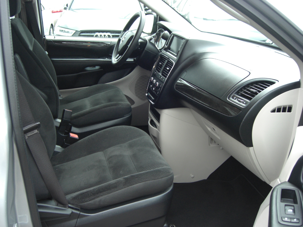 2019 Dodge Grand Caravan SE photo 14
