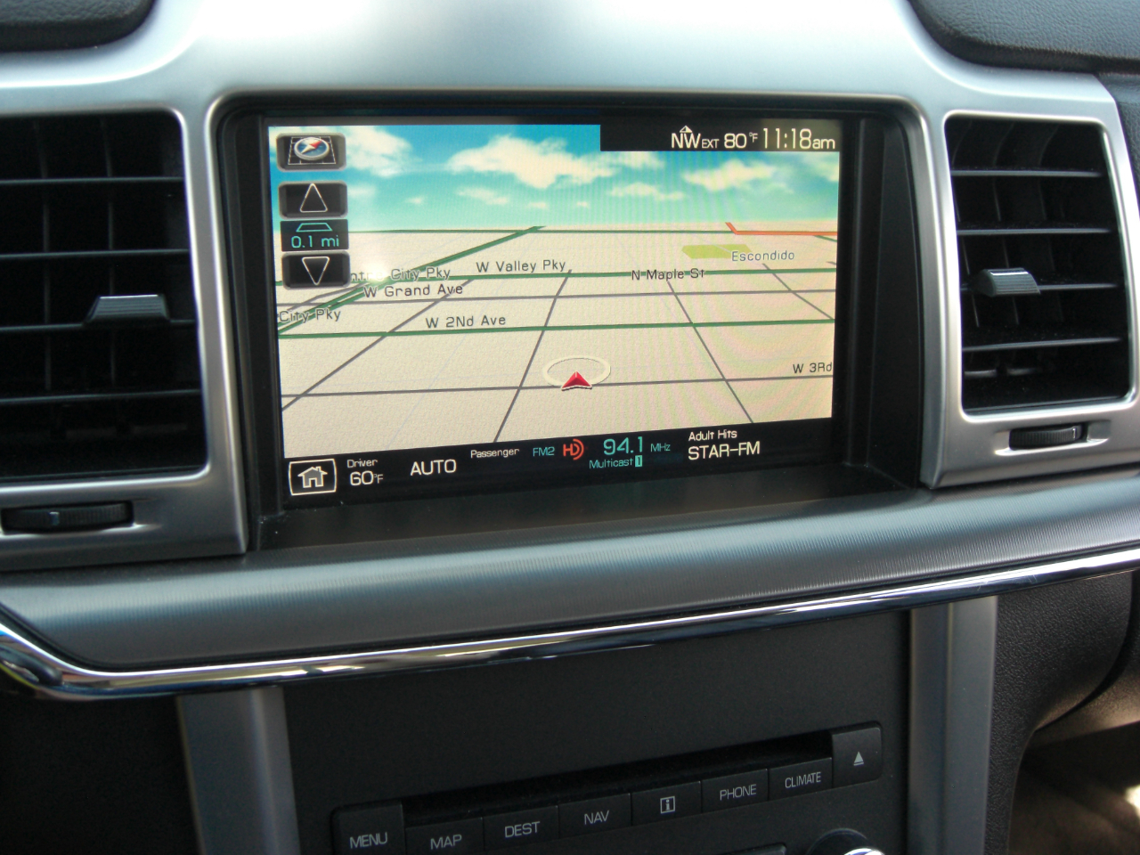 2011 Lincoln MKZ photo 20