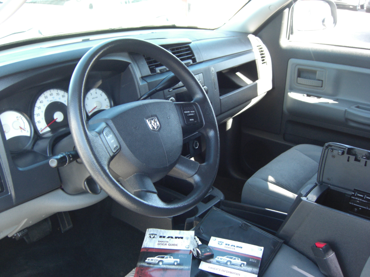 RAM Dakota 2WD Ext Cab Bighorn/Lonestar 2011 RAM Dakota 2WD Ext Cab Bighorn/Lonestar 2011