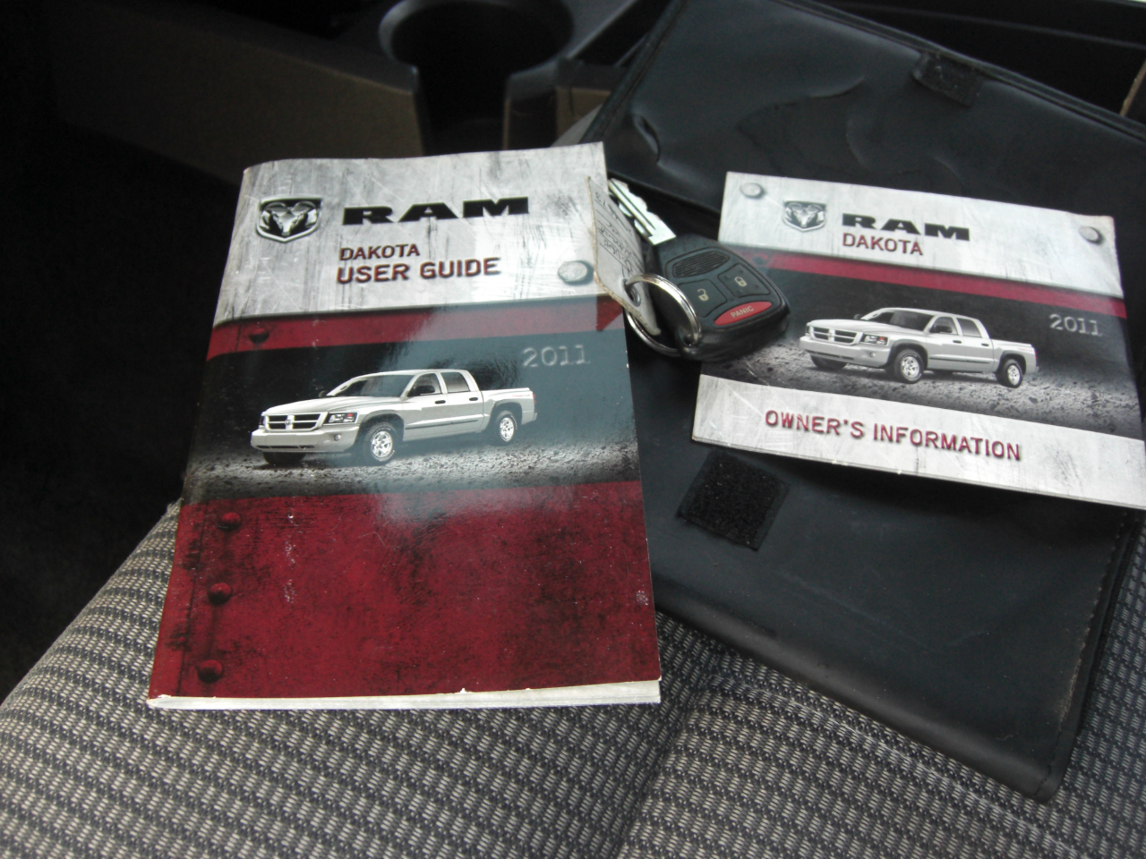 RAM Dakota 2WD Ext Cab Bighorn/Lonestar 2011 RAM Dakota 2WD Ext Cab Bighorn/Lonestar 2011