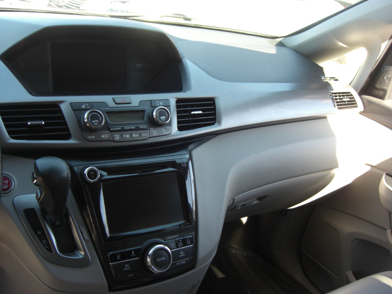 Honda Odyssey 5dr Touring 2015 Honda Odyssey 5dr Touring 2015