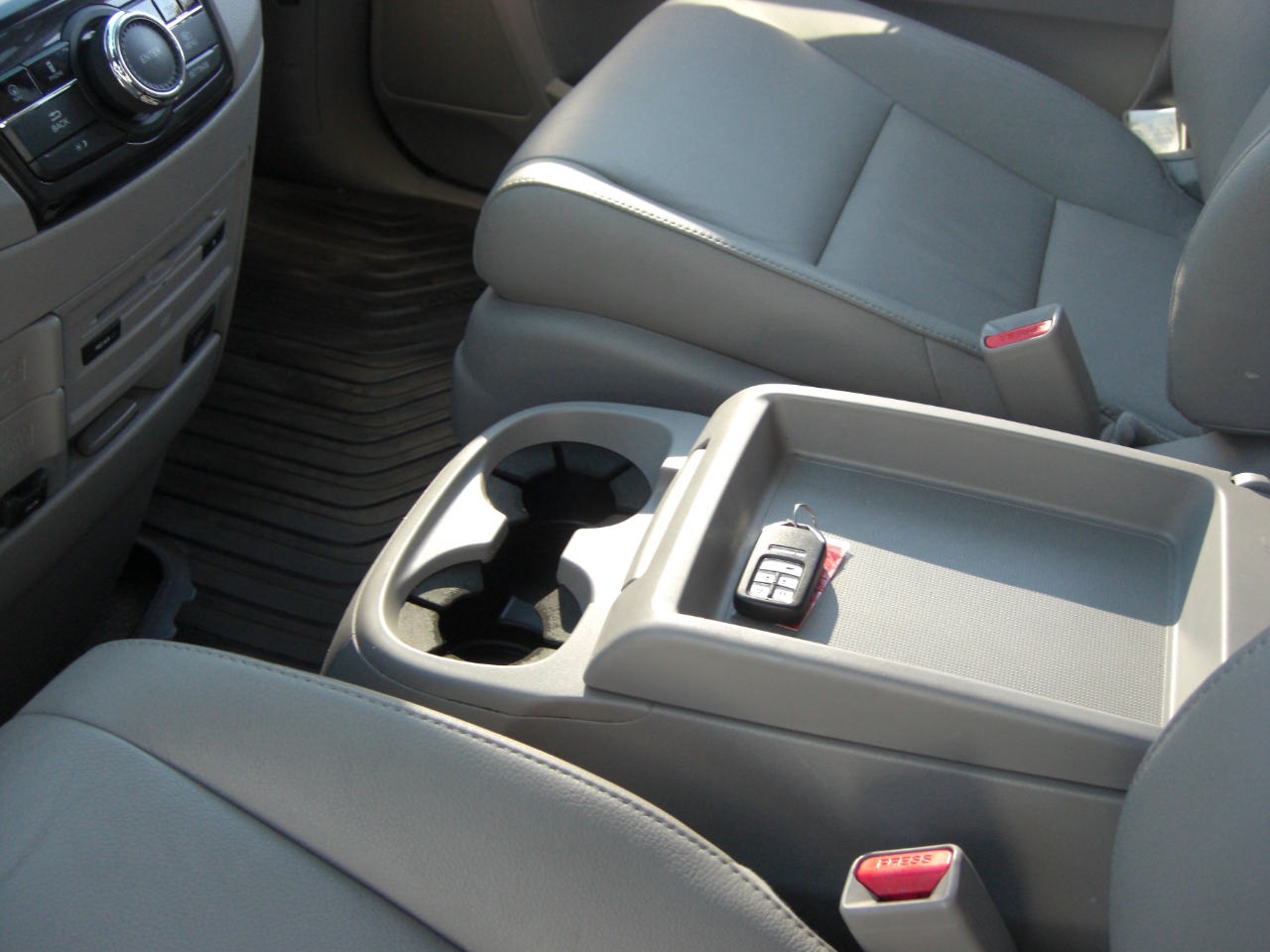 Honda Odyssey 5dr Touring 2015 Honda Odyssey 5dr Touring 2015